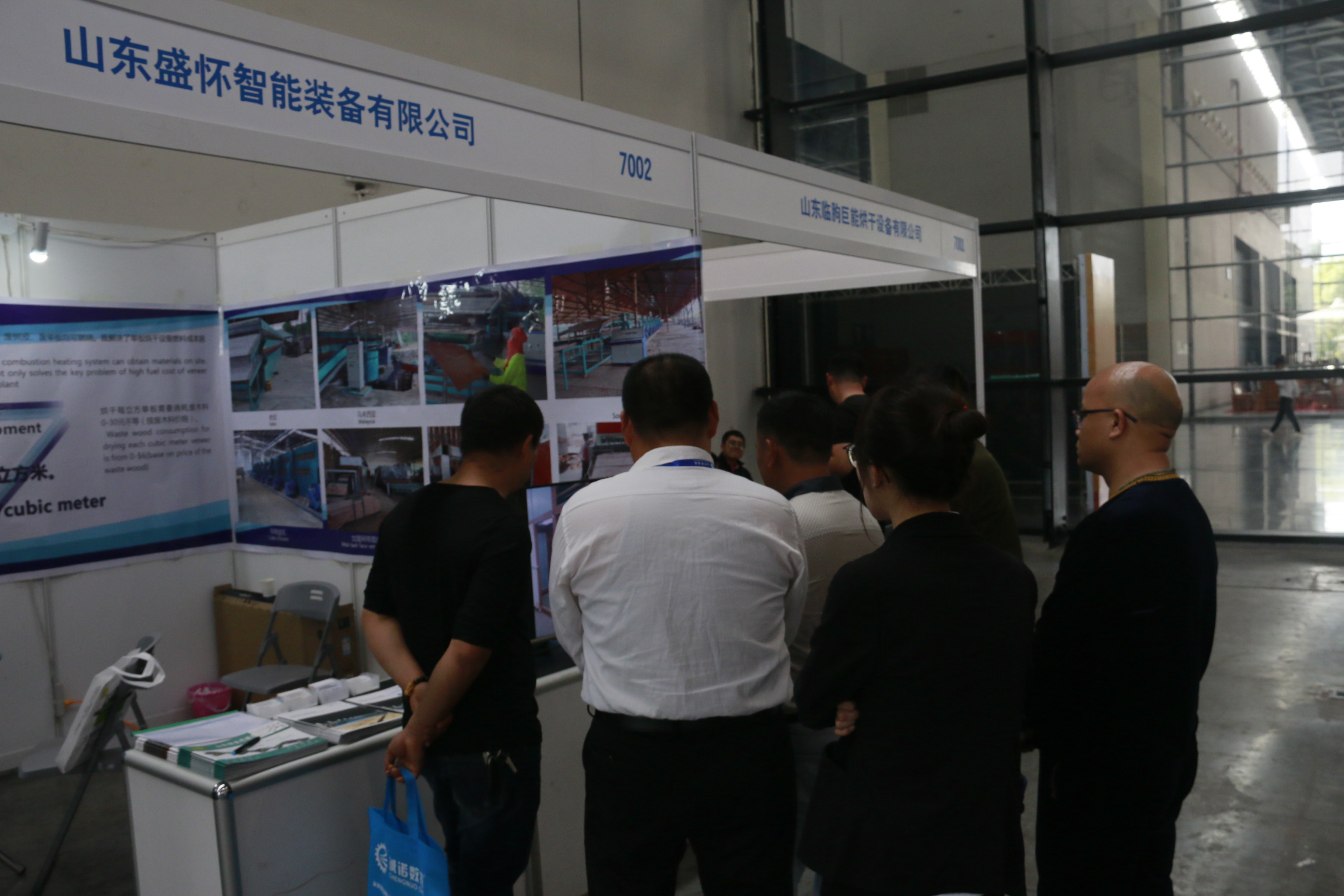 亚洲国产剧情水蜜桃